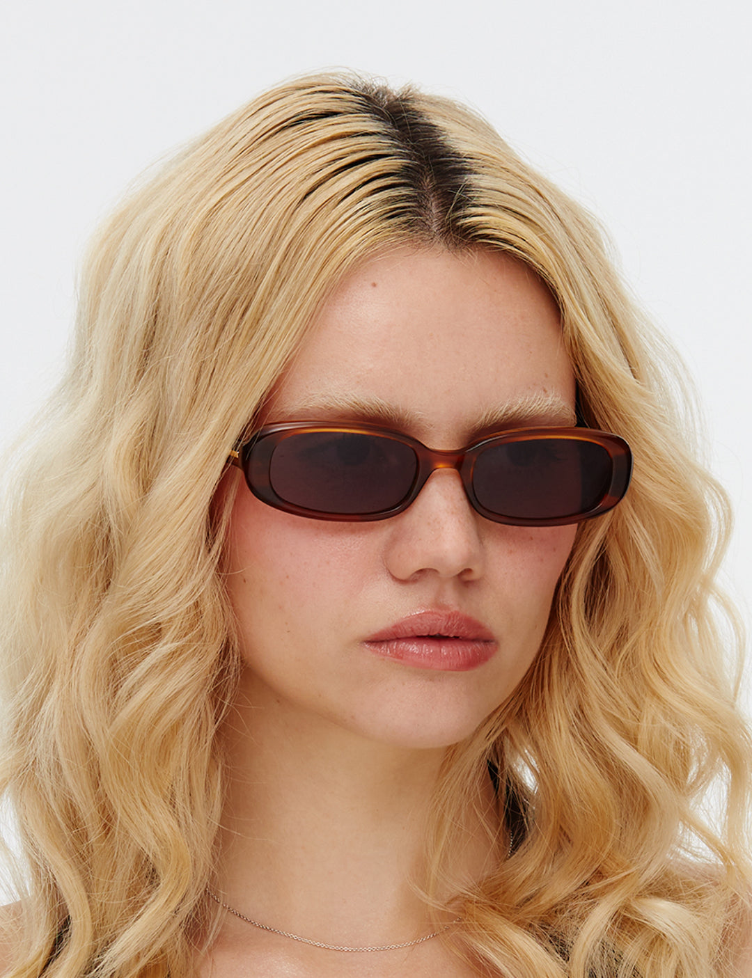 Model Side shot wearing the Hot Future Eco Caramel Dark Green Sunglasses