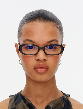 Model wear Hot Futures Aurora Gloss Black Prescription Glasses